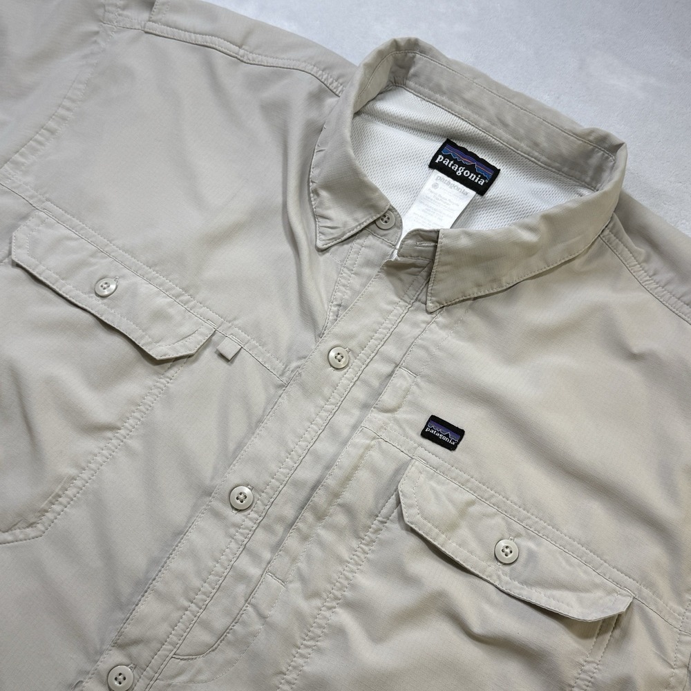 Patagonia Fishing Shirt Mens‎ XXL Tan Khaki Short Sleeve Vented Lightweight